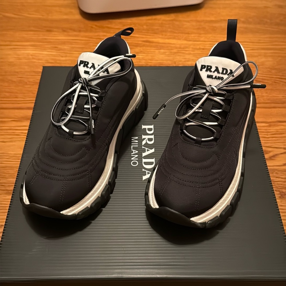 PRADA Re-Nylon Gabardine Women’s Rush Bicolor Sneakers 
Size 35 EU 
Size 5 US
